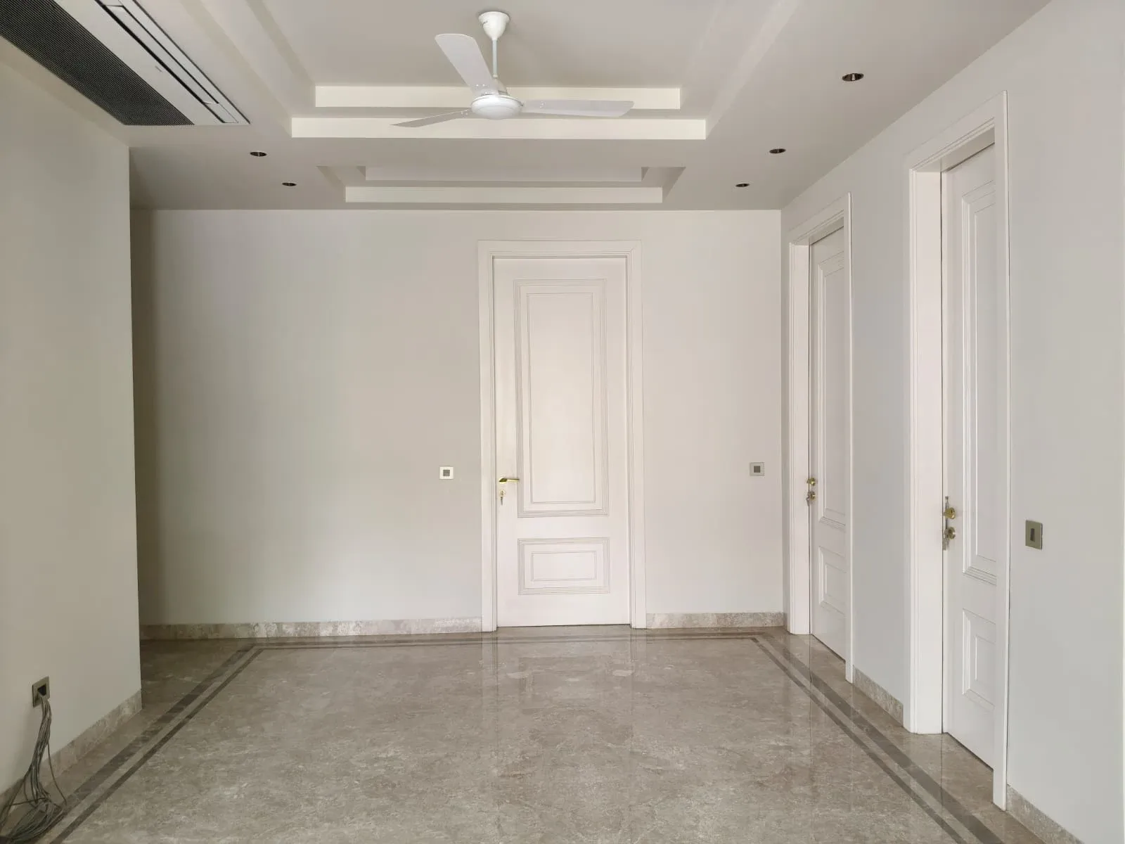 3 BHK Flat/Apartment For Rent In Defence Colony, South Delhi