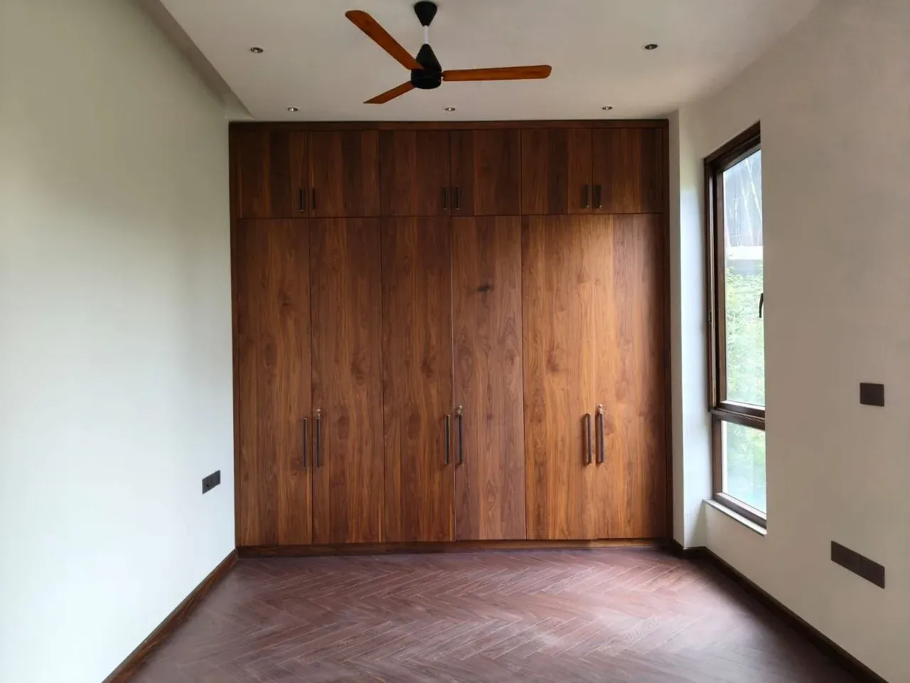 4 BHK 1st Floor Apartment In Defence Colony