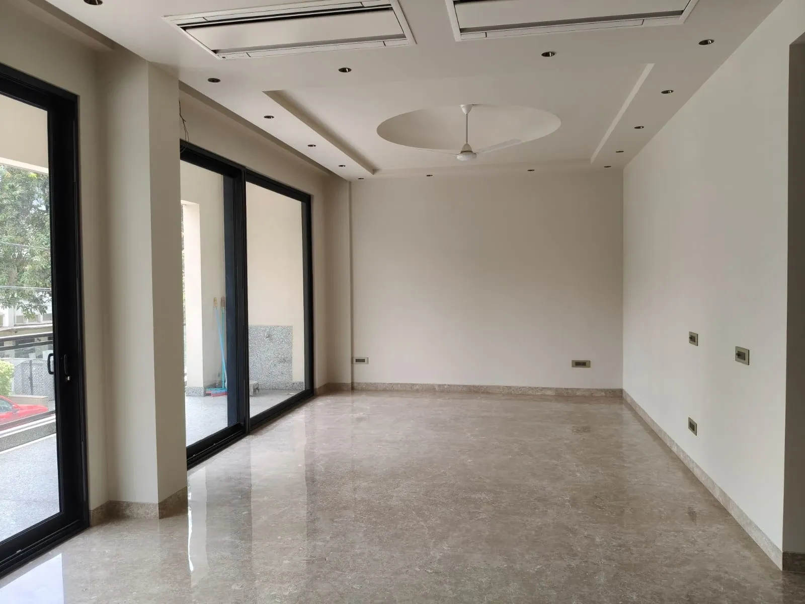 3 BHK Flat/Apartment For Rent In Defence Colony, South Delhi
